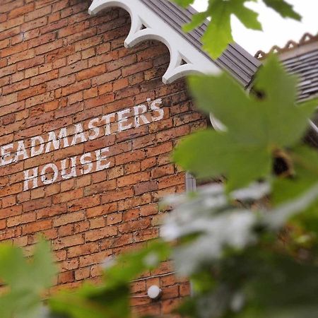 The Cholmondeley Arms Hotel Wrenbury Eksteriør billede
