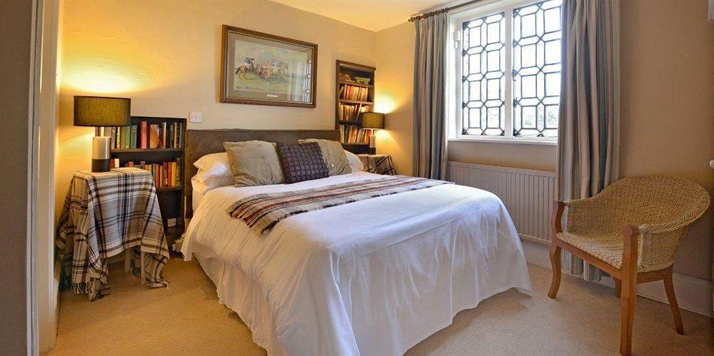 The Cholmondeley Arms Hotel Wrenbury Eksteriør billede